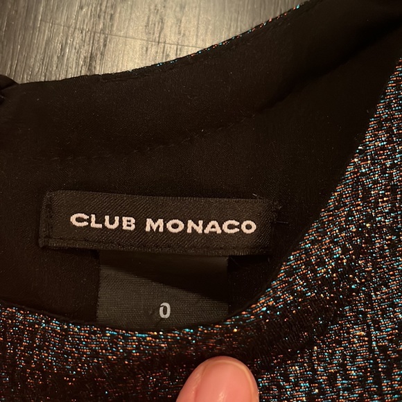 Club Monaco black/multi-color shimmery shift dress in size 0. - Picture 3 of 3